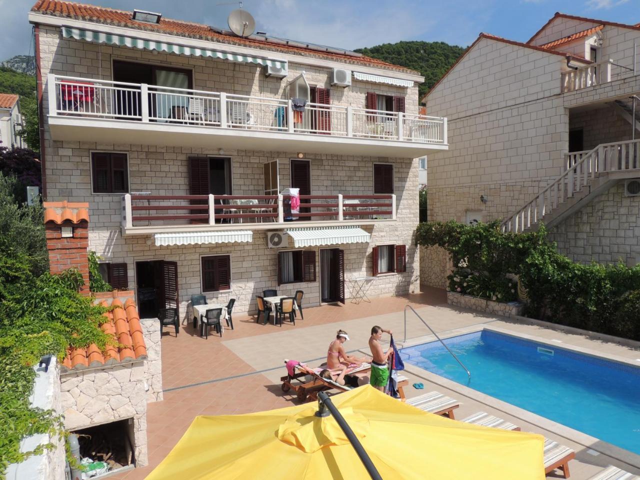 Apartmani Bezmalinovic Bol Exterior photo