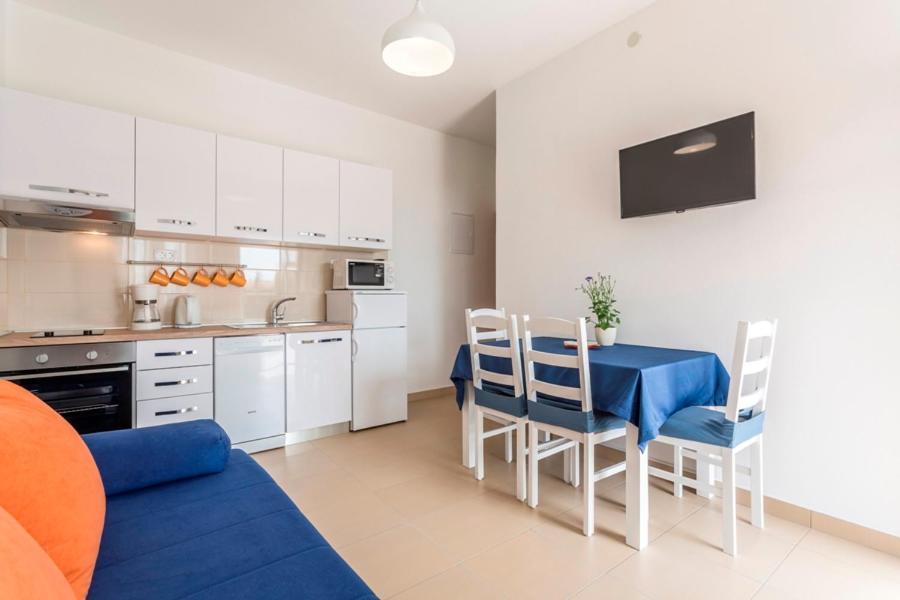 Apartmani Bezmalinovic Bol Exterior photo